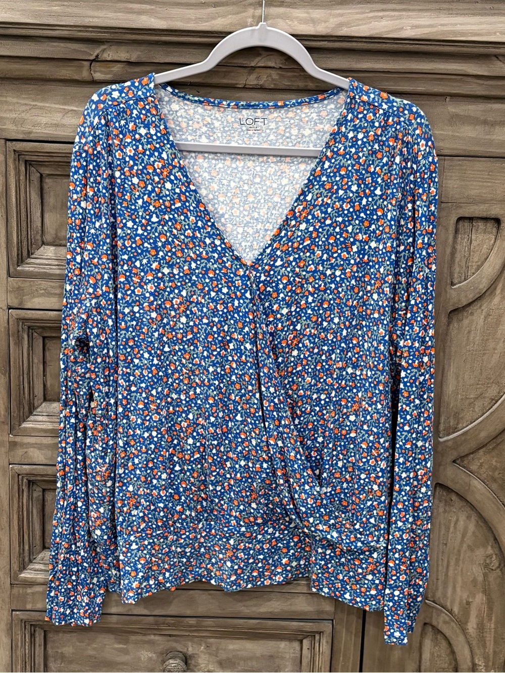 EUC Women’s LOFT Red/Blue Floral Long Sleeve Drape Front Blouse (XL)